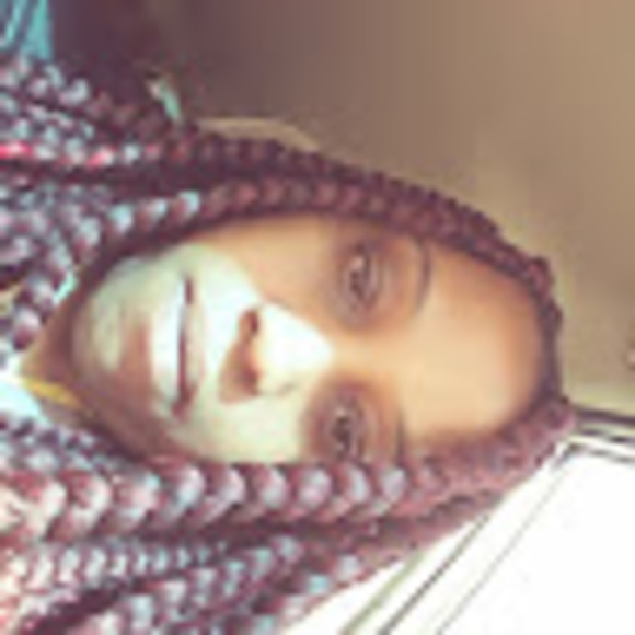 Meet your Posher, Lady - Picture 1 of 1